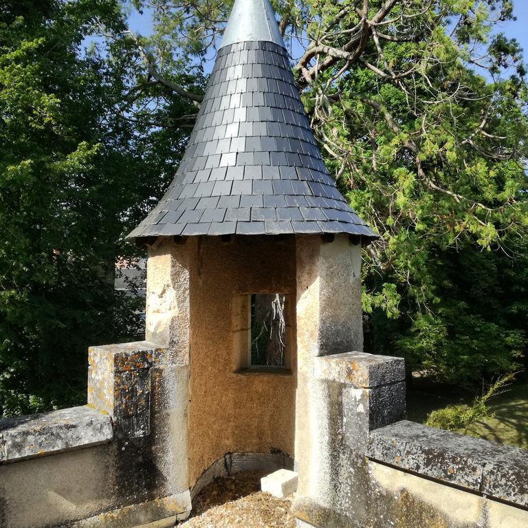 Chateau St.Gaultier Saint-Gaultier Exterior photo